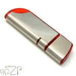 P22 Флешки пластиковые по печать, с олпачком и цветными вставками, печать логотиа на флешках