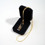 ZP S13 флешка металлическая, прямоугольная золото серебро с цепочкой, флешка под граверовку