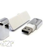 флешка Р27 пластиковая поверхность комбинированная для нанесения логотипа, хромированый и белый пластик